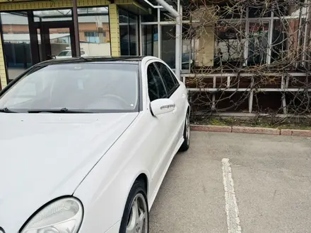 Mercedes-Benz E 200 2002 года за 6 000 000 тг. в Алматы – фото 19