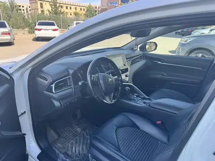 Toyota Camry 2021 года за 11 000 000 тг. в Актау – фото 4