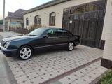 Mercedes-Benz E 280 2000 года за 4 300 000 тг. в Шымкент – фото 2