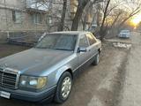 Mercedes-Benz E 200 1990 года за 1 500 000 тг. в Жезказган – фото 3