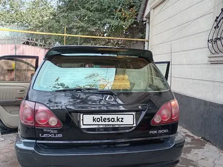 Lexus RX 300 1999 года за 4 500 000 тг. в Алматы – фото 2