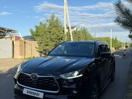 Toyota Highlander 2023 года за 25 000 000 тг. в Тараз – фото 4