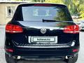 Volkswagen Touareg 2010 года за 10 000 000 тг. в Алматы – фото 17
