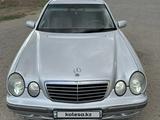 Mercedes-Benz E 320 2001 годаүшін4 300 000 тг. в Атырау – фото 2