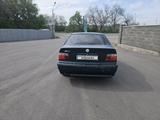 BMW 328 1996 года за 1 700 000 тг. в Алматы – фото 4