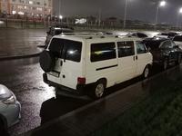 Volkswagen Caravelle 1999 года за 5 000 000 тг. в Астана