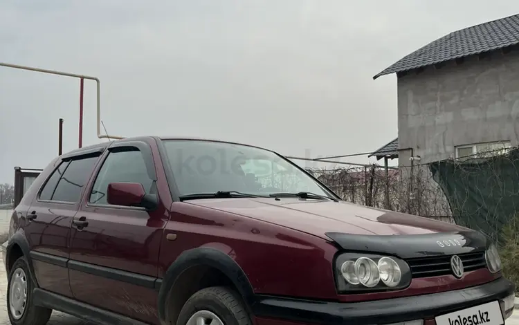 Volkswagen Golf 1994 годаүшін2 400 000 тг. в Алматы