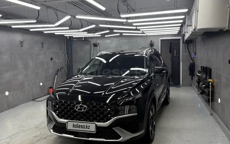 Hyundai Santa Fe 2023 года за 18 000 000 тг. в Актау