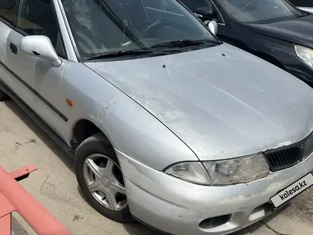 Mitsubishi Carisma 1998 года за 900 000 тг. в Алматы