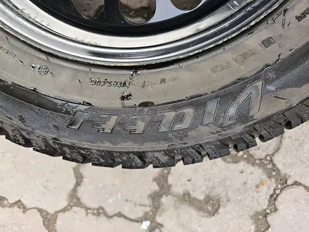 Шины с дисками Viatti Bosco Nordico V-523 215/65 R16 98T с шипами   Вүшін100 000 тг. в Павлодар – фото 4