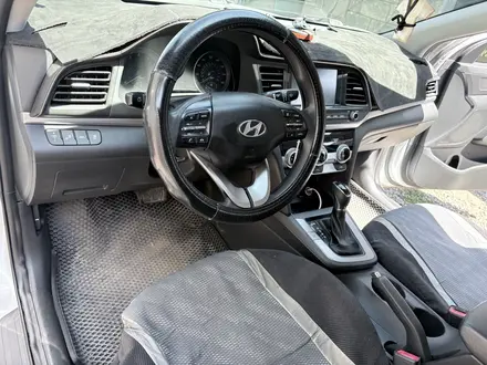 Hyundai Elantra 2019 года за 7 500 000 тг. в Алматы – фото 11