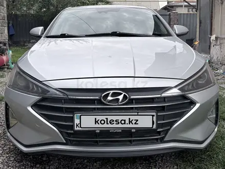 Hyundai Elantra 2019 года за 7 500 000 тг. в Алматы