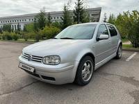 Volkswagen Golf 2001 года за 3 150 000 тг. в Астана