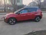 Hyundai Bayon 2023 года за 7 800 000 тг. в Алматы