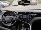Toyota Camry 2018 года за 11 900 000 тг. в Алматы