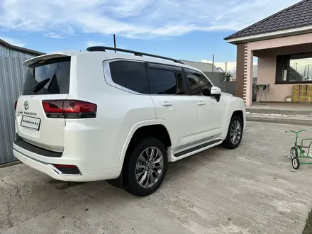 Toyota Land Cruiser 2023 года за 59 000 000 тг. в Уральск – фото 3