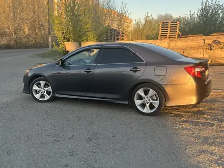 Toyota Camry 2014 года за 8 700 000 тг. в Семей – фото 3