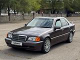 Mercedes-Benz C 220 1993 года за 2 800 000 тг. в Алматы – фото 3