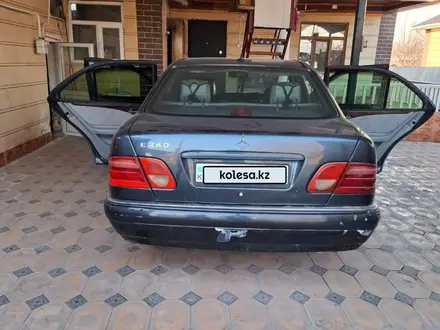 Mercedes-Benz E 240 1998 года за 2 200 000 тг. в Атакент – фото 7