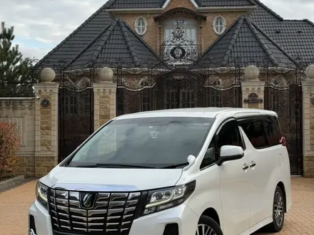 Toyota Alphard 2018 года за 18 500 000 тг. в Уральск – фото 2