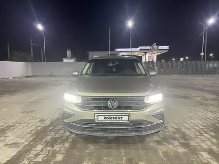 Volkswagen Tiguan 2021 года за 12 500 000 тг. в Уральск – фото 2