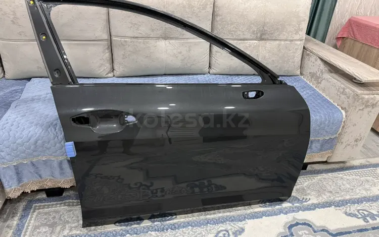 Дверь передняя правая за 230 000 тг. в Алматы
