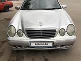 Mercedes-Benz E 320 2001 годаүшін5 300 000 тг. в Караганда – фото 3