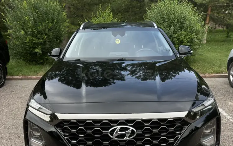 Hyundai Santa Fe 2021 года за 13 200 000 тг. в Алматы