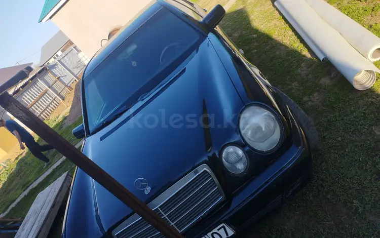 Mercedes-Benz E 200 1996 года за 2 300 000 тг. в Уральск