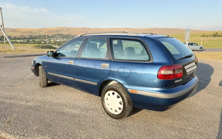 Volvo V40 1997 года за 2 400 000 тг. в Шымкент