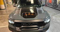 RAM 1500 2023 года за 73 900 000 тг. в Алматы – фото 2