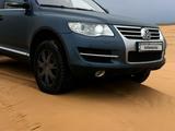 Volkswagen Touareg 2008 года за 6 830 000 тг. в Костанай