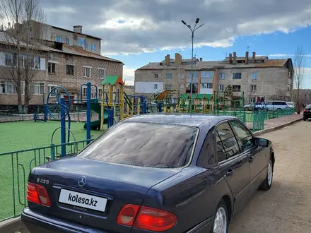 Mercedes-Benz E 230 1996 года за 2 700 000 тг. в Кокшетау – фото 8