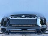 Молдинг бампера передний верхний на Mitsubishi за 15 000 тг. в Алматы