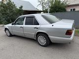 Mercedes-Benz E 220 1993 года за 850 000 тг. в Талгар – фото 4