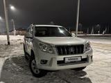 Toyota Land Cruiser Prado 2011 года за 12 200 000 тг. в Атырау