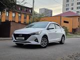 Hyundai Accent 2022 годаүшін6 300 000 тг. в Астана