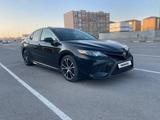 Toyota Camry 2018 года за 8 500 000 тг. в Актау – фото 3