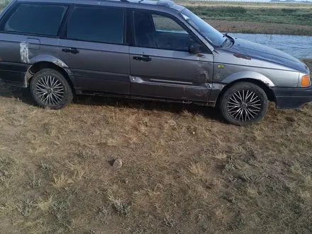 Volkswagen Passat 1991 года за 550 000 тг. в Караганда – фото 2
