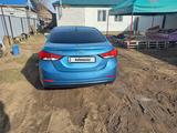 Hyundai Elantra 2015 годаfor7 800 000 тг. в Актобе – фото 2