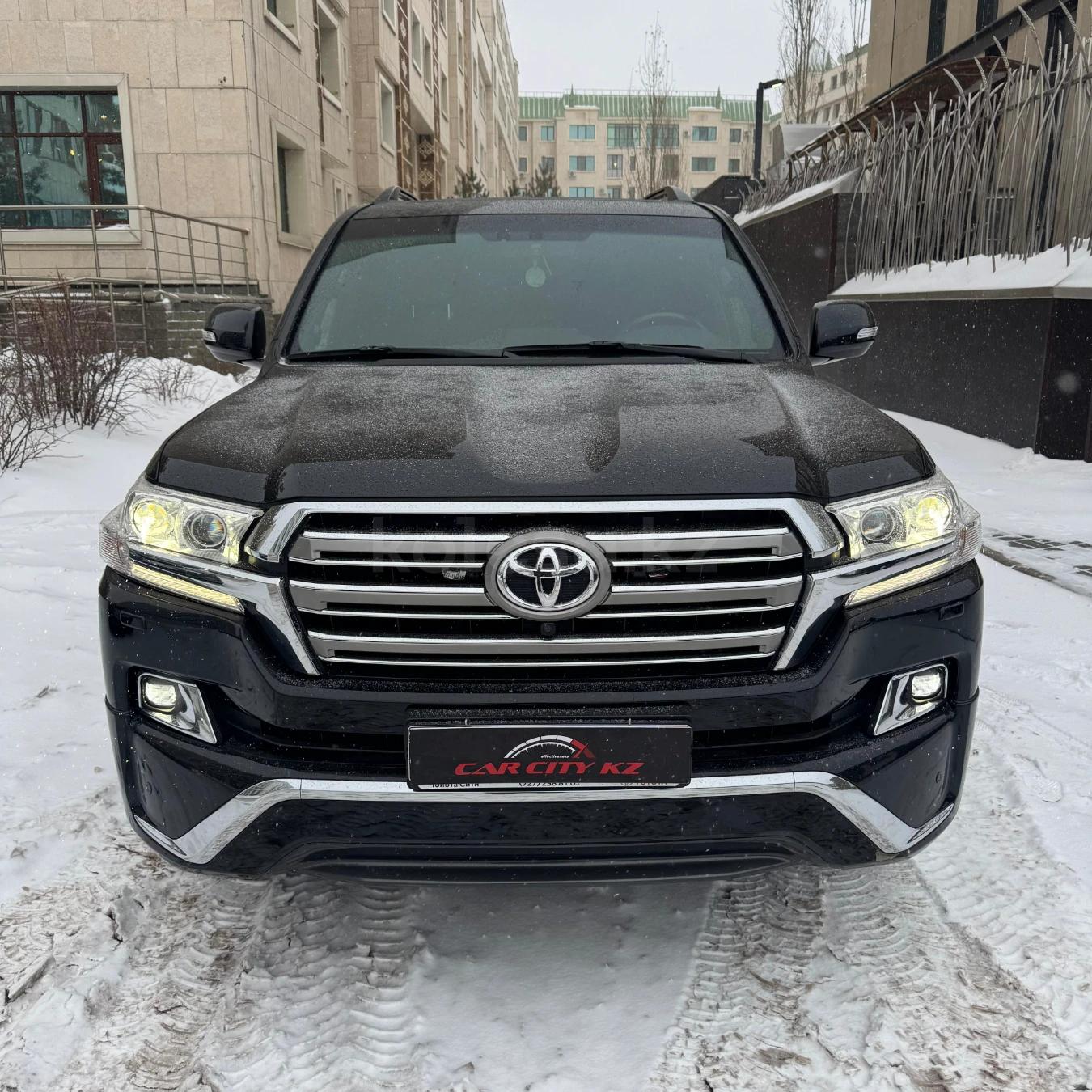 Toyota Land Cruiser 2018 г.