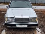 Mercedes-Benz E 230 1992 года за 1 793 333 тг. в Алматы – фото 2