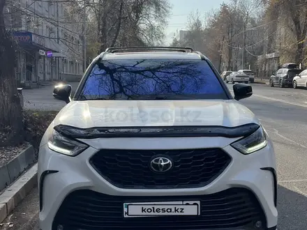 Toyota Highlander 2021 года за 24 000 000 тг. в Алматы