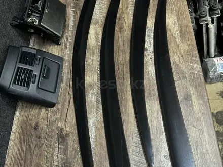 Пороги накладки детали салона зеркало ручка фонарь шторка акпп люк за 25 000 тг. в Алматы – фото 29