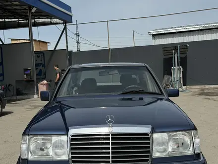 Mercedes-Benz E 260 1990 года за 1 300 000 тг. в Алматы – фото 3