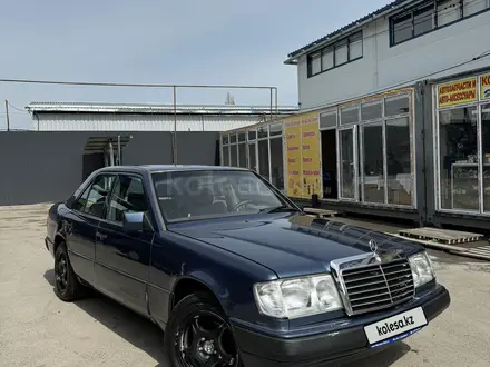 Mercedes-Benz E 260 1990 года за 1 300 000 тг. в Алматы – фото 2