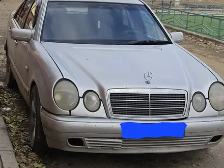 Mercedes-Benz E 200 1995 года за 1 500 000 тг. в Балхаш