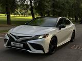 Toyota Camry 2022 года за 12 400 000 тг. в Тараз