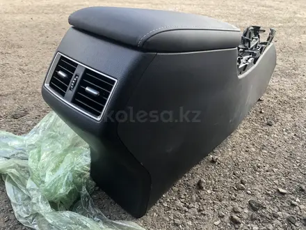 Подлокотник за 70 000 тг. в Астана