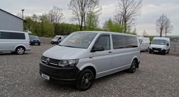 Volkswagen Caravelle 2017 годаүшін16 500 000 тг. в Павлодар